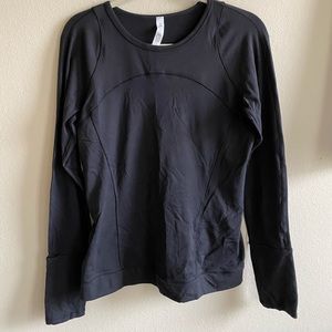 Lulu Lemon Black Long-Sleeved Top